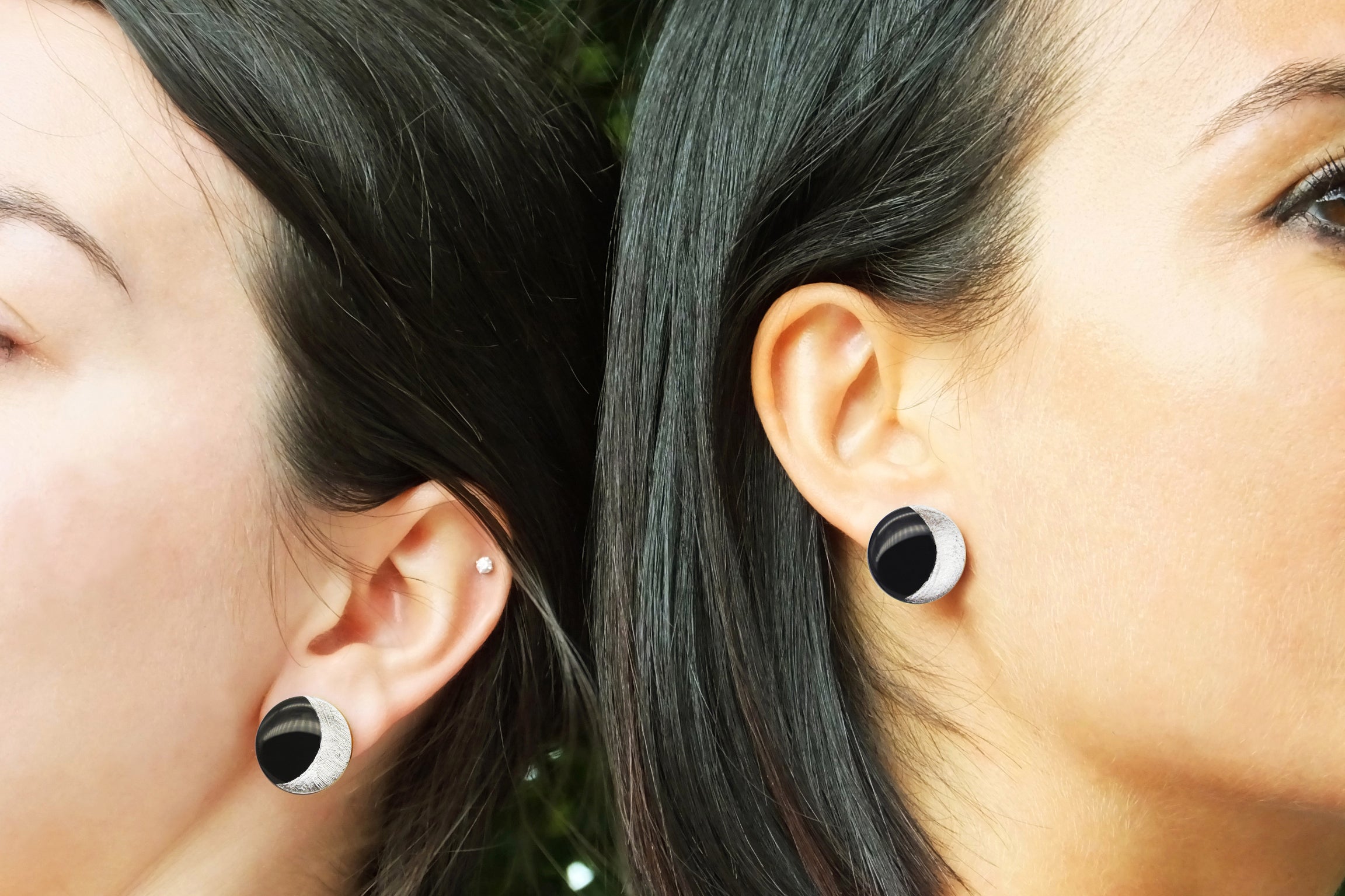 Orecchini a lobo in argento 925 con Luna in Argilla Polimerica Nera