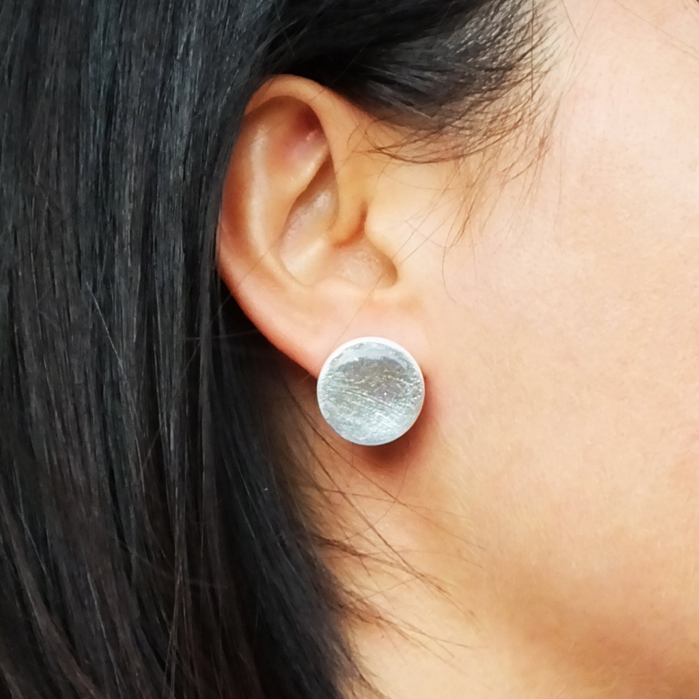 Orecchini a lobo in argento 925 con Luna in Argilla Polimerica Bianca